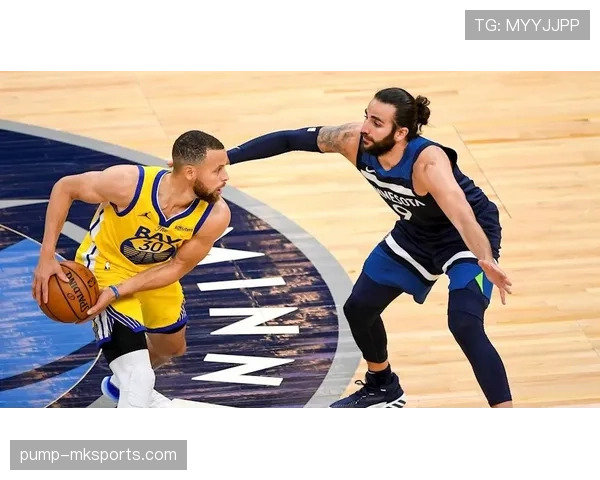 库珀·弗拉格突破创造得分机会提升球队关键时刻效率